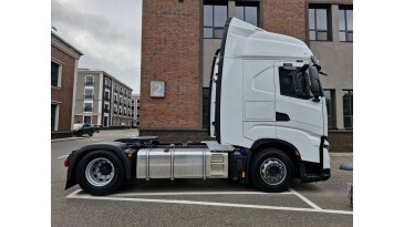 IVECO S-WAY AS440S46T/P Фото #2