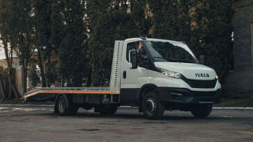 Евакуаторна платформа на базі шасі Iveco Daily 70C16 Фото #6